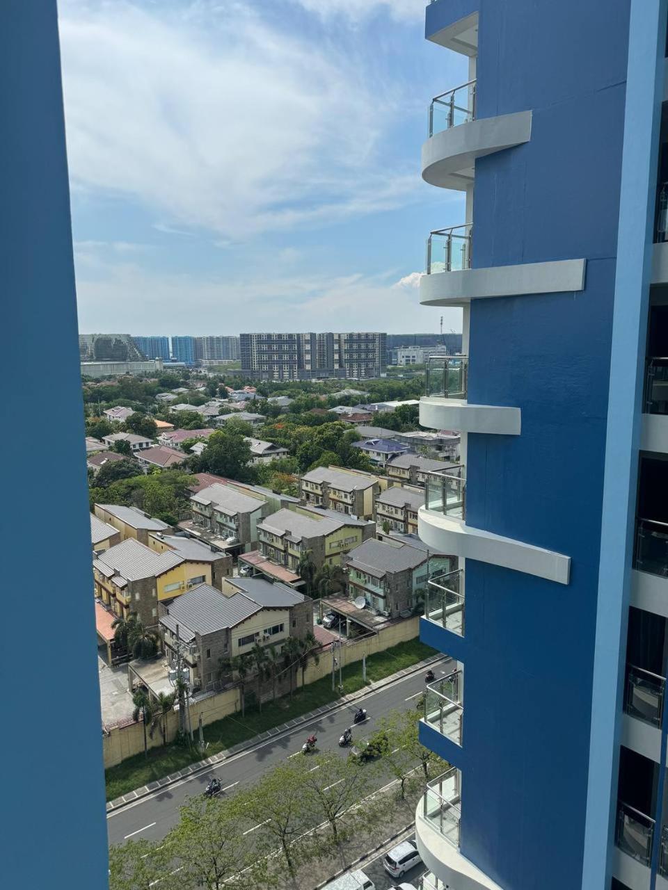 L Condotel Paranaque City Zewnętrze zdjęcie