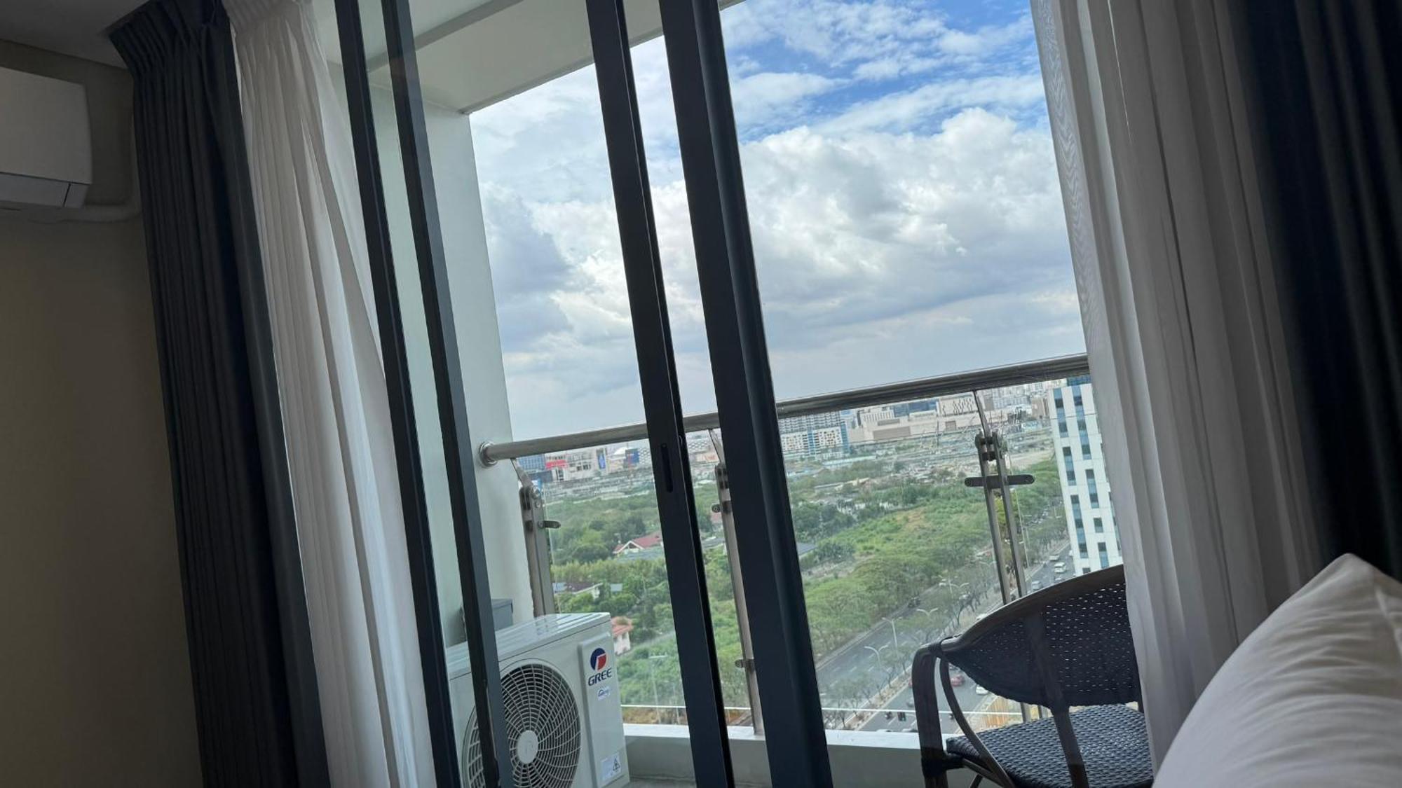L Condotel Paranaque City Zewnętrze zdjęcie